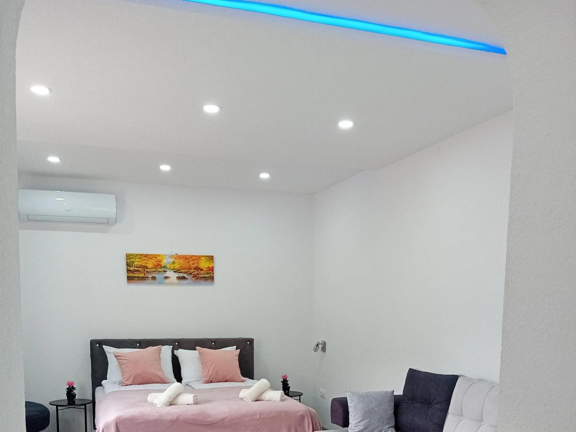 Apartman Edwin יאיצי מראה חיצוני תמונה