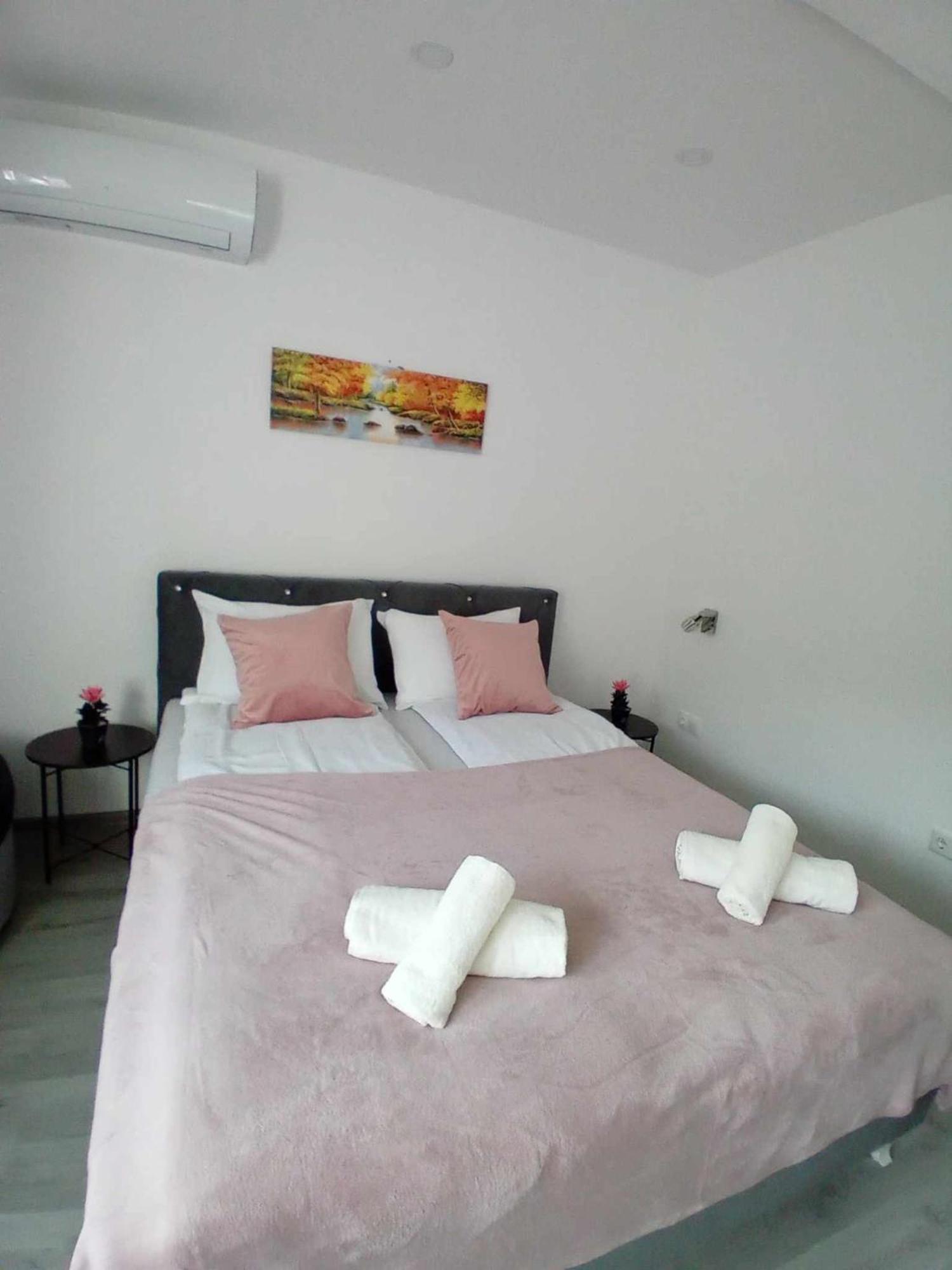 Apartman Edwin יאיצי מראה חיצוני תמונה