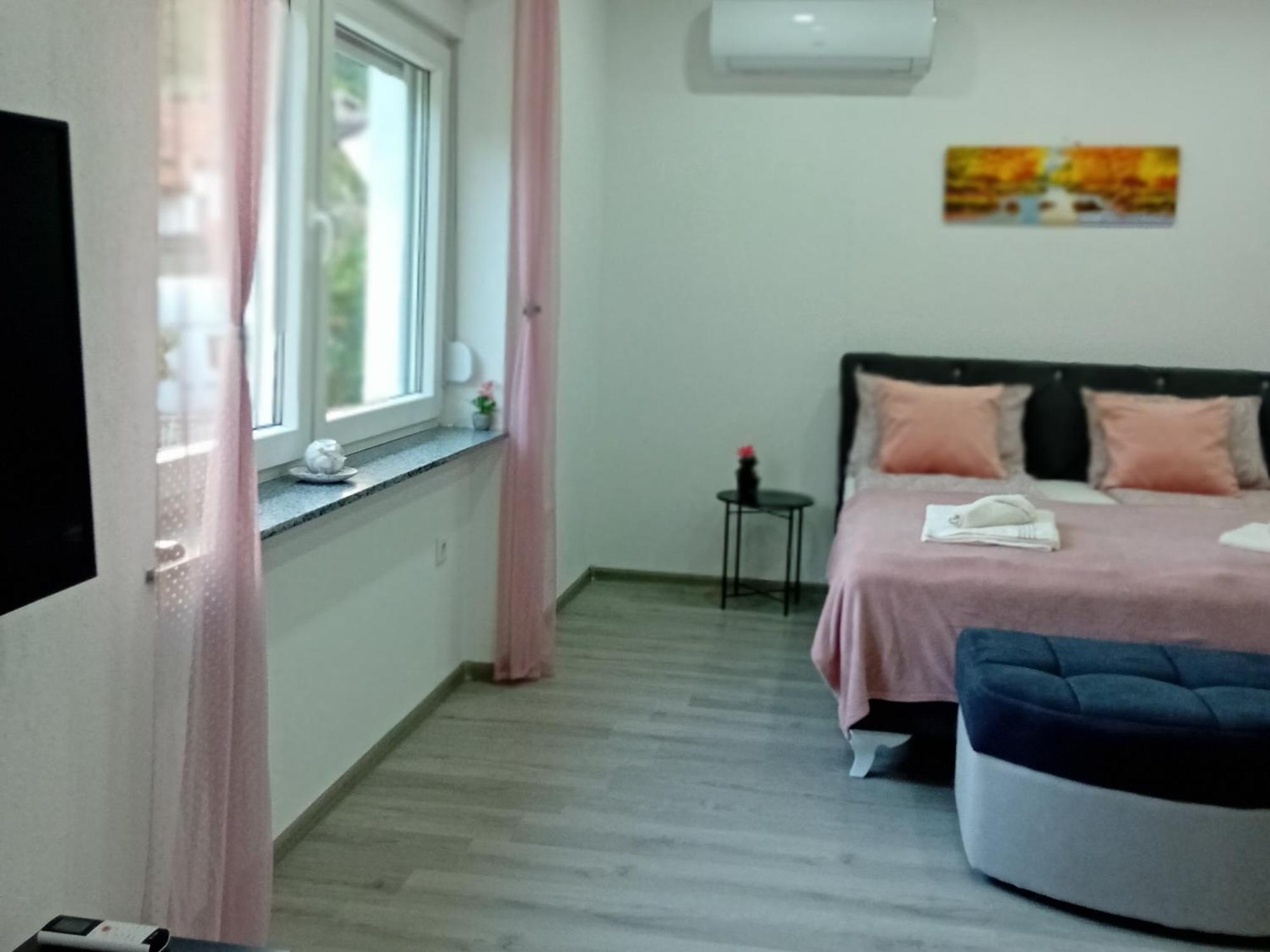Apartman Edwin יאיצי מראה חיצוני תמונה