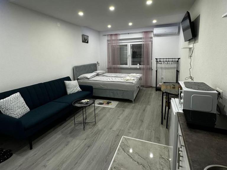 Apartman Edwin יאיצי מראה חיצוני תמונה