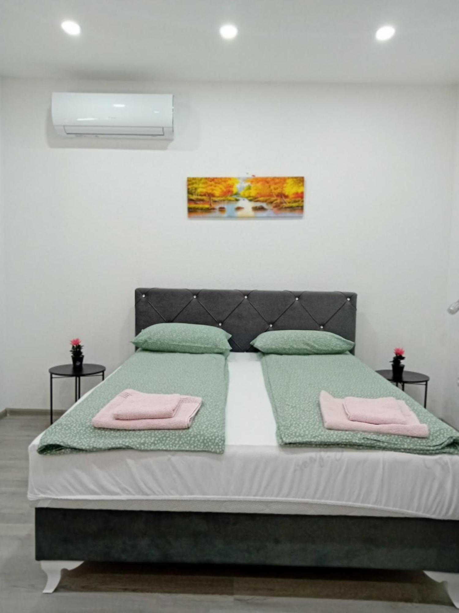Apartman Edwin יאיצי מראה חיצוני תמונה
